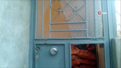 Güpegündüz pes dedirten olay...Evi talan ettiler