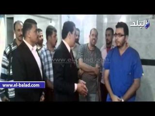 محافظ الشرقية يتفاجأ بمريض ملقي علي الارض بمستشفي بلبيس ويأمر بتحويل الطبيب المسئول للنيابة العامة
