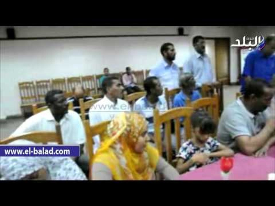 صدى البلد | محافظ أسوان يكرم السكرتير العام للمحافظة بعد بلوغه سن المعاش