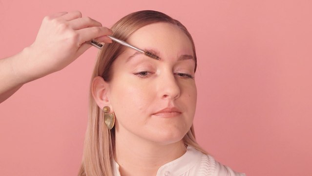 Here's Exactly How to Shape Your Eyebrows