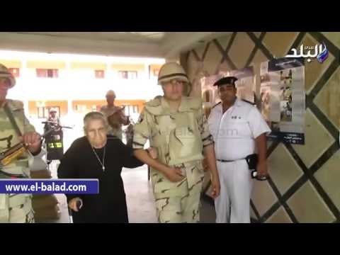 صدى البلد | القوات المسلحة تساعد كبار السن وذوى الاحتياجات الخاصة بلجان الفيوم