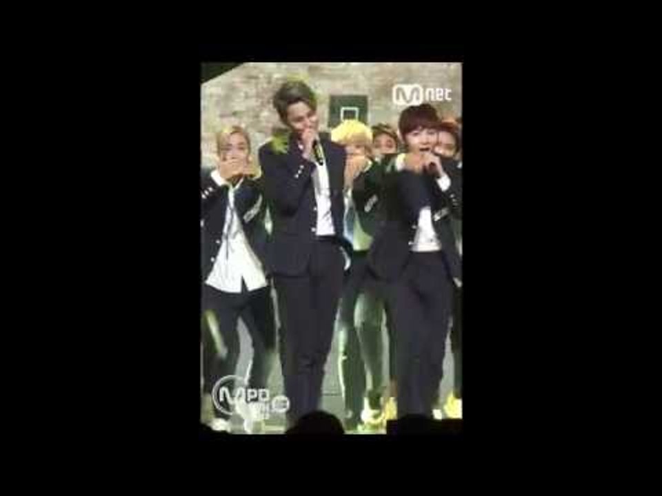[MPD직캠] 세븐틴 민규 직캠 만세 MANSAE Seventeen Fancam @엠...