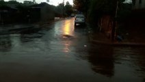 Casa é tomada pela água da chuva na Região do Colmeia