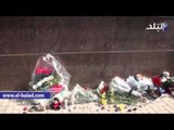 صدى البلد |  مصريون يتوجهون إلى السفارة الروسية لوضع الزهور حدادا على ضحايا الطائرة
