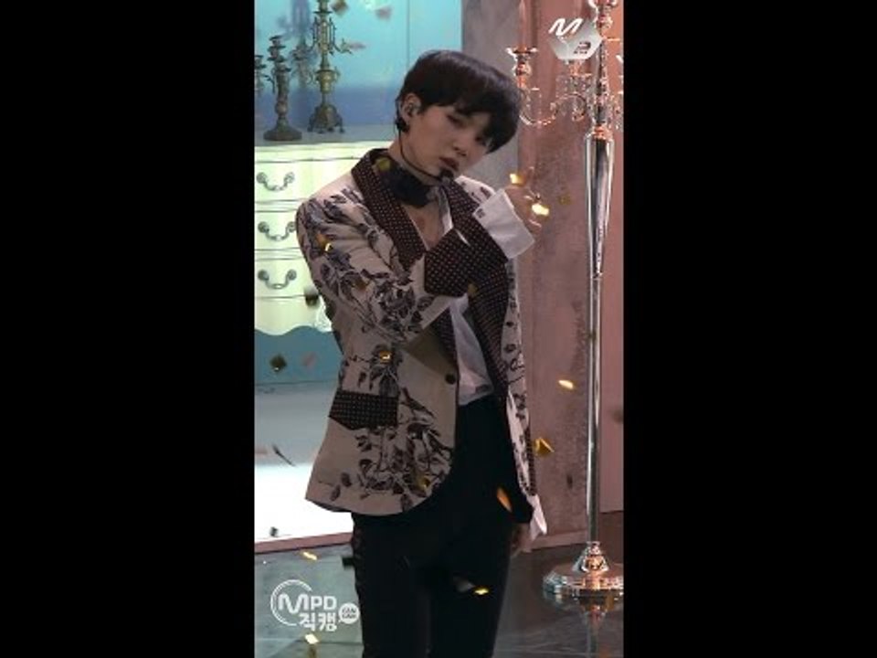 [MPD직캠] 방탄소년단 슈가 직캠 피 땀 눈물 BTS SUGA Blood Sweat & Tears Fancam @엠카운트다운_161013