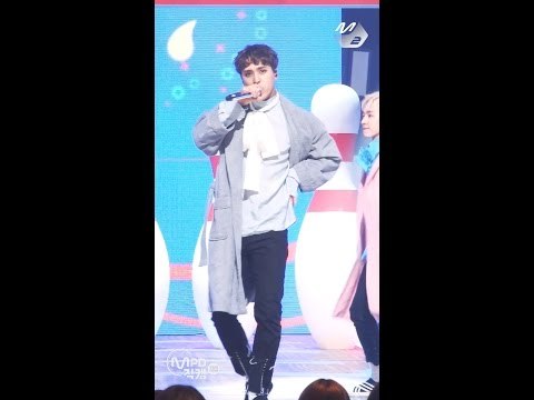 [MPD직캠] 하이라이트 손동운 직캠 얼굴 찌푸리지 말아요 Plz Don’t Be Sad Highlight SON DONGWOON Fancam @엠카운트다운_170323