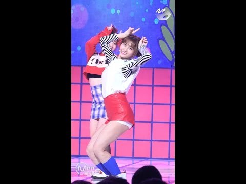 [MPD직캠] 트와이스 모모 직캠 KNOCK KNOCK TWICE MOMO Fancam @엠카운트다운_170223