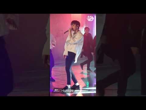 [MPD직캠] 하이라이트 용준형 직캠 'Calling You' (HighLight YONG JUN HYUNG FanCam) | @Mnet Present_2017.5.29