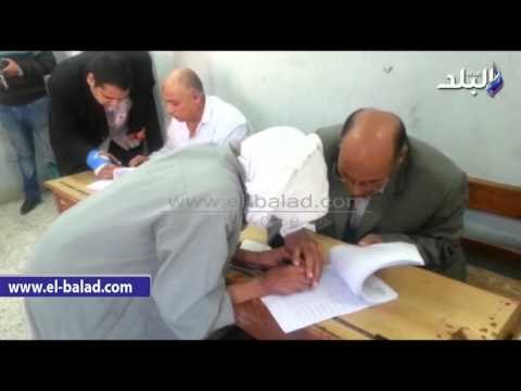 صدى البلد | دى صور تغيب قاضى وتأخر فتح بعض اللجان بالمحلة