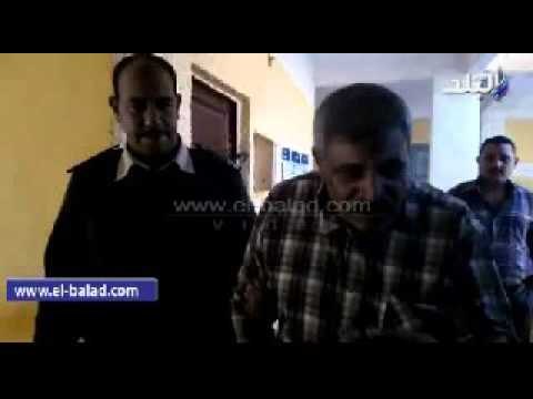 صدى البلد | ناخب على كرسي متحرك يدلي بصوته الانتخابي بالقناطر