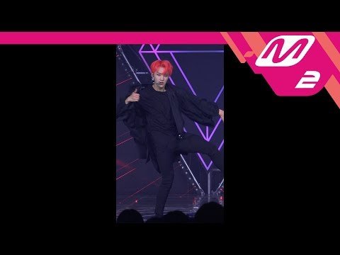 [MPD직캠] 세븐틴 호시 직캠 '13월의 춤(LILILI YABBAY)' (SEVENTEEN HOSHI FanCam) | @MNET PRESENT SPECIAL_2017.11.7