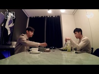 [디큐멘터리]  (깜놀주의) 데뷔 15년차 동방신기, 단 둘이 식사는 처음?!