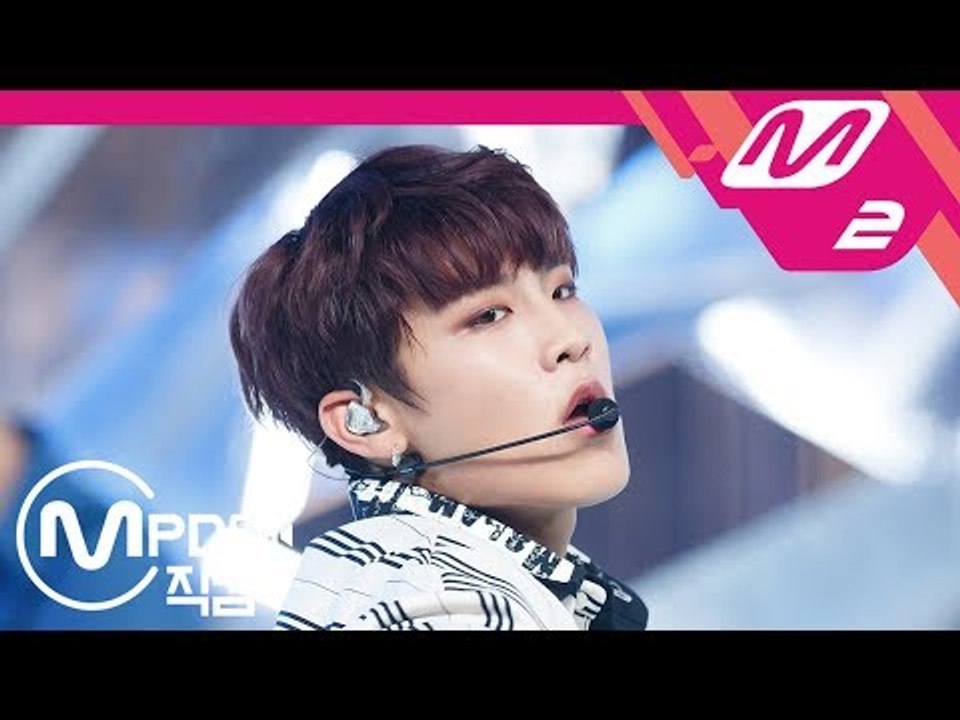 [MPD직캠] 워너원 박우진 직캠 '켜줘(Light)' (WANNA ONE PARK WOO JIN  FanCam) | @MCOUNTDOWN_2018.6.7