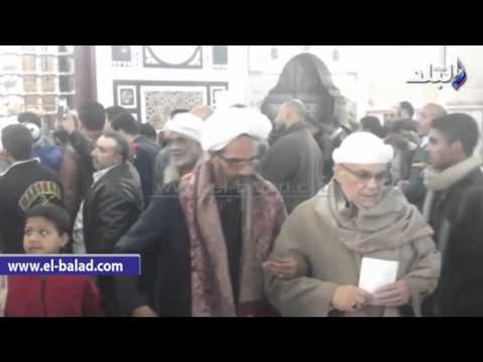 صدى البلد | الطرق الصوفية تتبارك "الحسين" خلال احتفالهم بالمولد النبوى ‎
