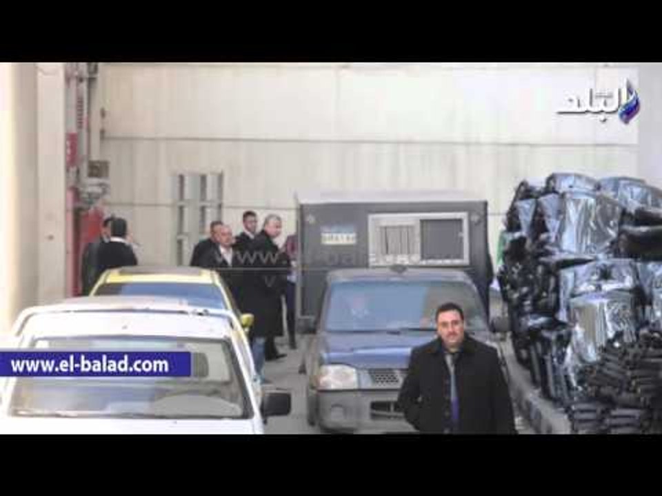 صدى البلد | وصول إسلام البحيرى لاتخاذ إجراءات رد المحكمة بقضية "ازدراء الإسلام"