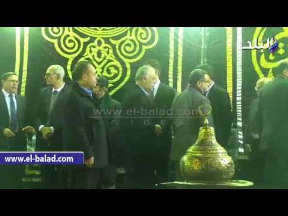 صدى البلد | الفنانون يتوافدون على مسجد عمر مكرم لتقديم العزاء في وفاة ممدوح عبد العليم