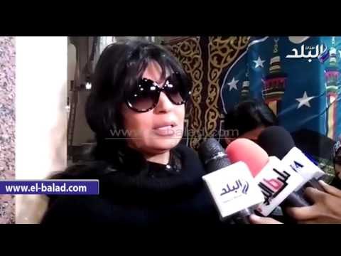 صدى البلد | وصول هشام جنينة وفيفي عبده لعزاء الفنان حمدي أحمد‎