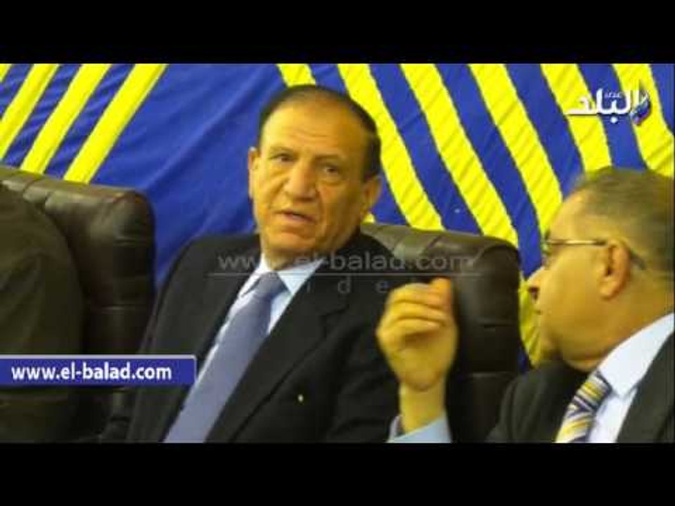 صدى البلد | سامى عنان يقدم واجب العزاء فى وفاة حماده إمام