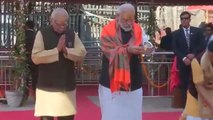 PM Modi ने Varanasi में Kashi Vishwanath Temple में की पूजा | Watch Video | वनइंडिया हिंदी