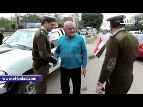 صدى البلد | أمن كفرالشيخ يوزع الأعلام والورود على المواطنين احتفالاً بـ عيد الشرطة