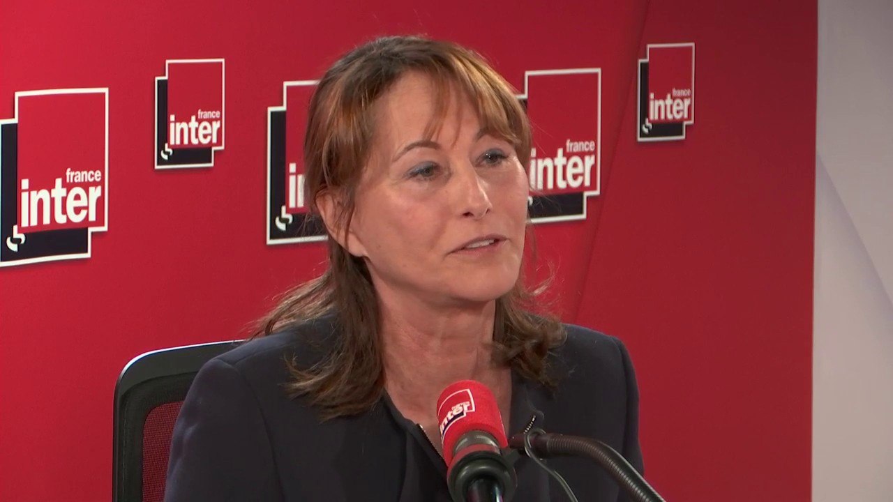 Ségolène Royal se dit opposée au retour d'une taxe carbone : "Il y a au départ une révolte des "gilets jaunes" contre l'écologie punitive"