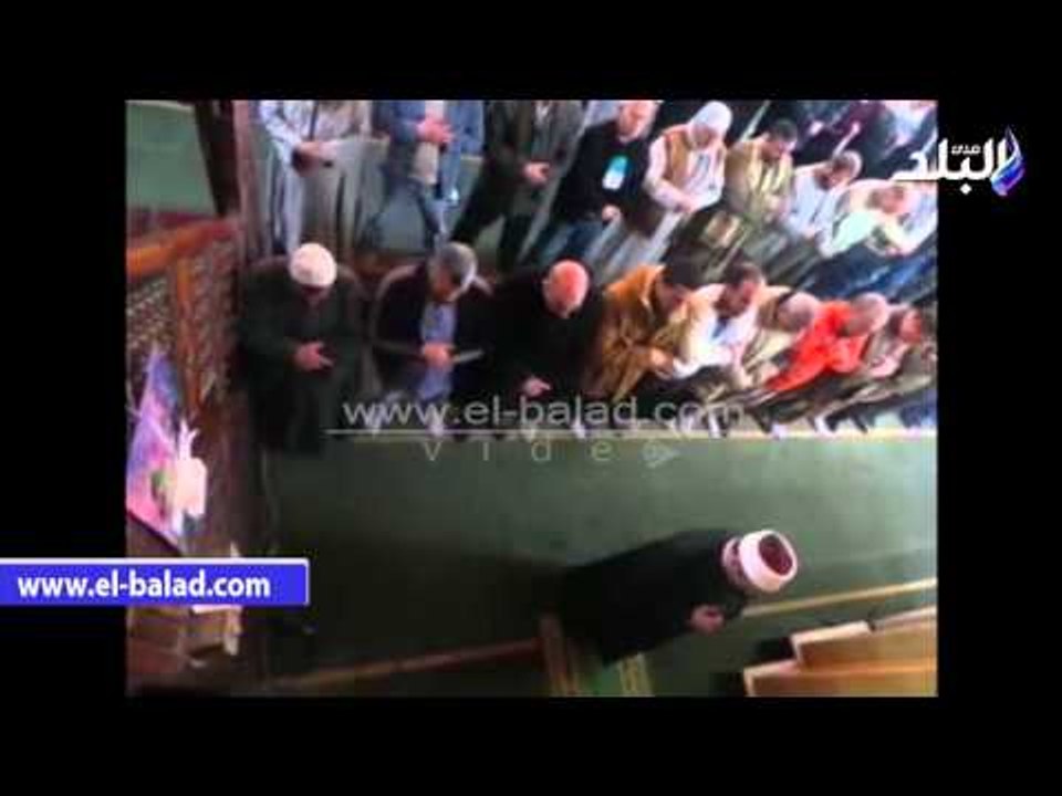 صدى البلد | المئات يؤدون صلاة الغائب على شهداء الشرطة بمسجد عمر مكرم