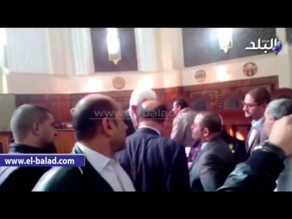 صدى البلد | نظيف يصل "القضاء العالي" لحضور إعادة محاكمته في "الكسب غير المشروع"