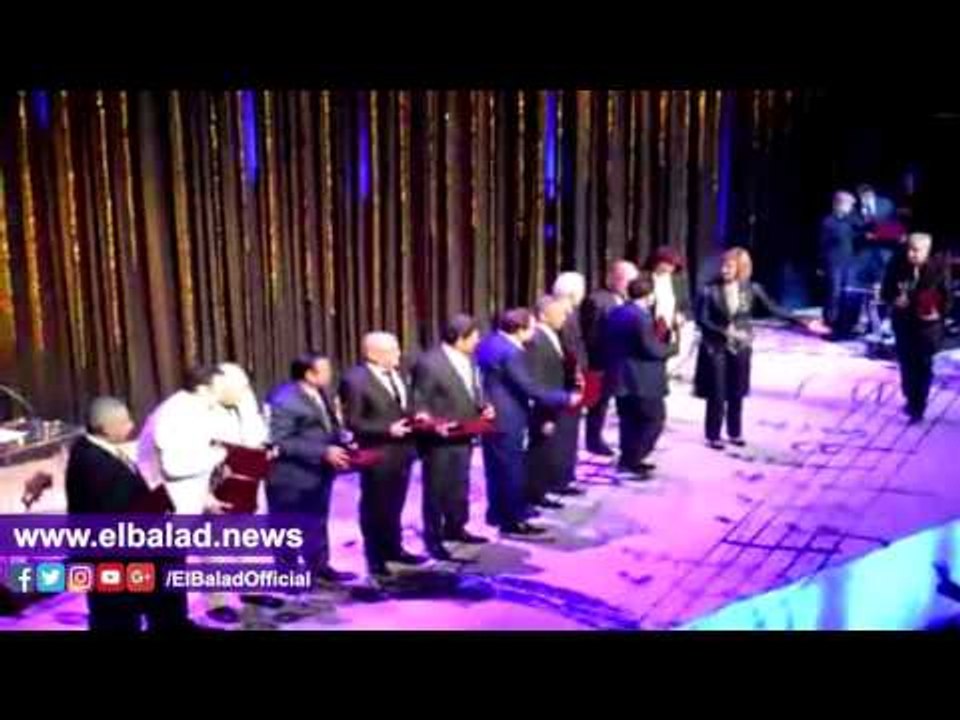 صدى البلد | تكريم رموز الطرب في حفل افتتاح الدو...