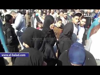صدى البلد | «خالة شهيد العريش» بـ«الدقهلية»: فى الجنة ونعيمها يا نور عينى