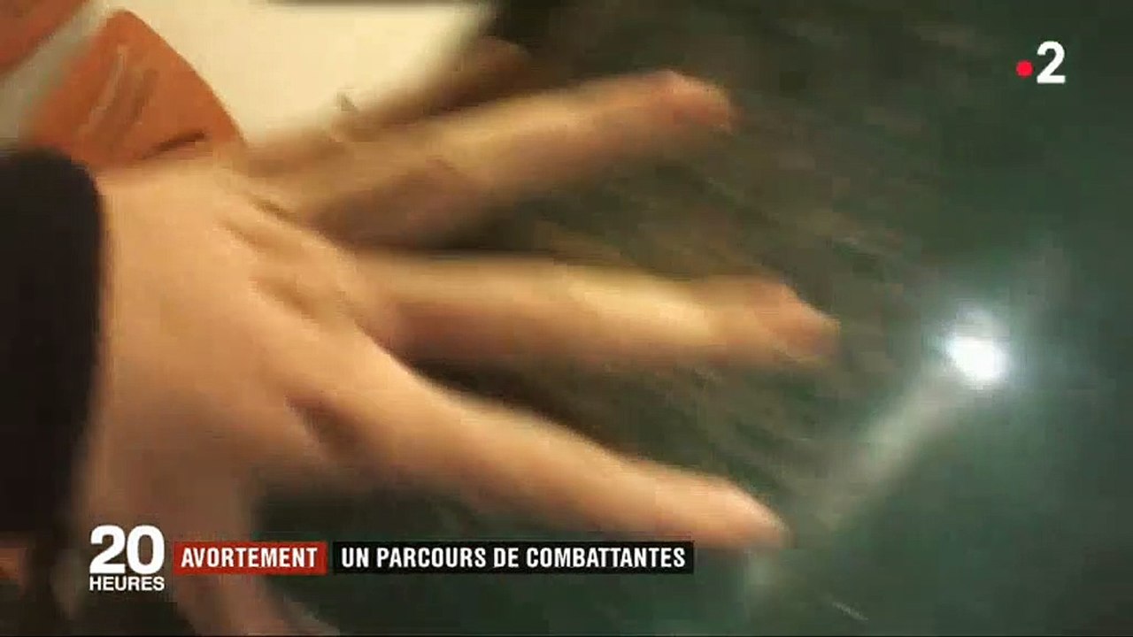 IVG : En caméra cachée, une journaliste se rend compte que la loi n'est pas toujours respectée - Vidéo