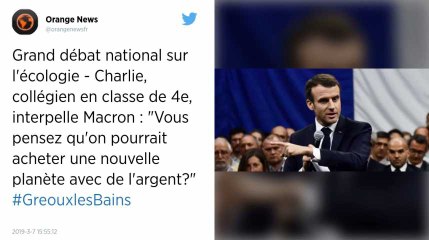 Charlie, cet adolescent vivement applaudi après sa question à Emmanuel Macron