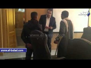 صدى البلد | محافظ الفيوم يمنح كشك ومساعدات مادية لأسرة بسيطة