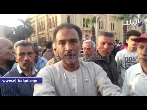 صدى البلد | اهالى الدرب الاحمر يطالبون بتسليم السلاح من الشرطيين عقب نهاية خدماتهم