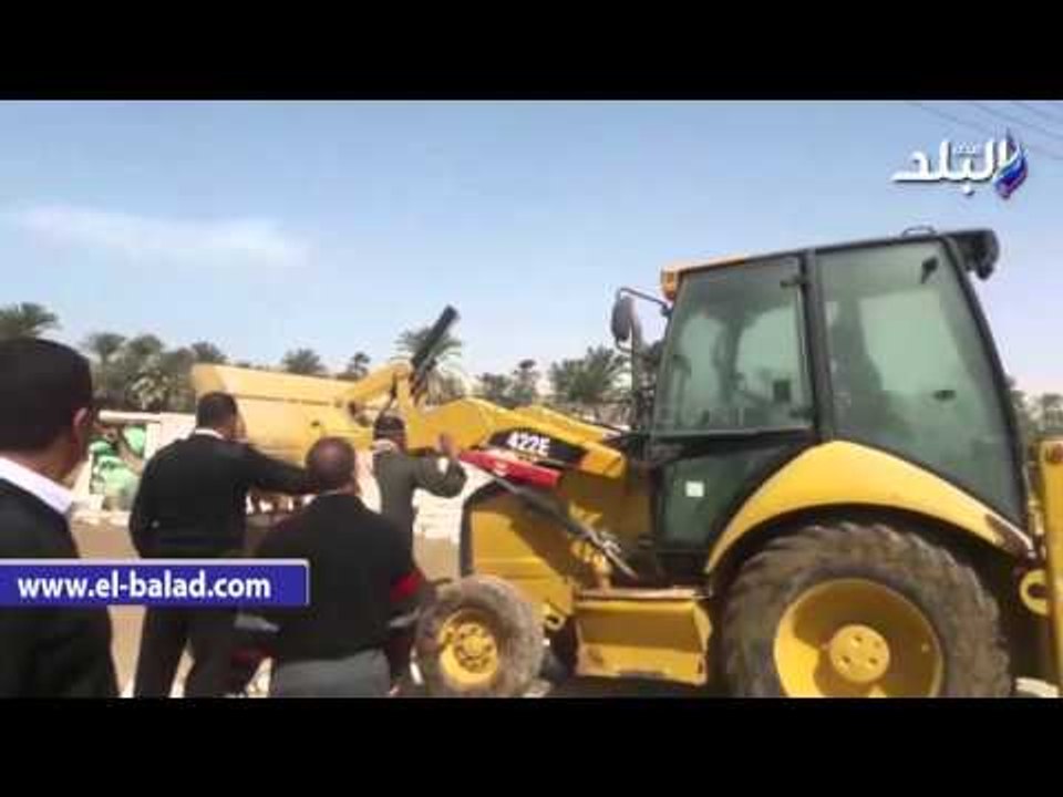 صدى البلد | حملة ازالة التعديات على الاراضي الز...