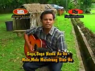 Dompak Sinaga - Dang Sanggup Au Marsirang Sian Ho (Official Music Video)
