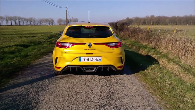 Essai Renault Megane 4 RS Trophy 300 EDC | acceleration (engine sound)