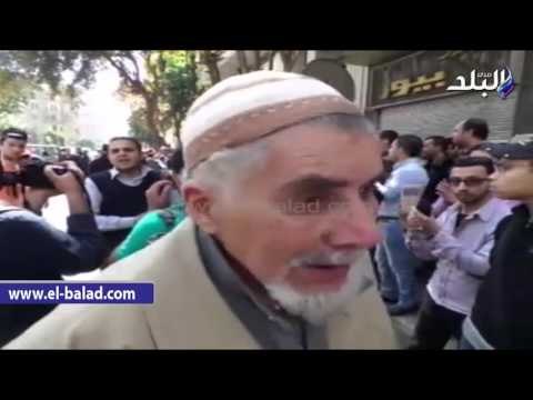 صدى البلد | ولي أمر اثناء تظاهرات حاملي الماجستير: يا خسارة تعليمي في ولادي