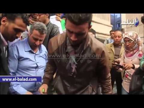 صدى البلد | حرق علم إسرائيل علي سلالم الصحفيين