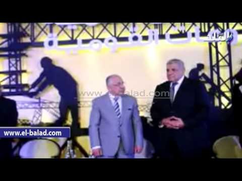 صدى البلد | بدء الجلسة الأولى لـ بناة مصر بحضور محلب و 4 وزراء