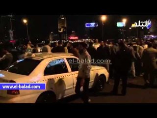 صدى البلد |  سائقو التاكسى الأبيض يقطعون الطريق بكوبرى أكتوبر