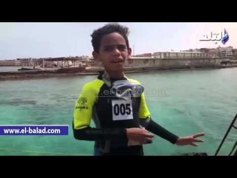 صدى البلد | طفل يعتزم الغوص 24 ساعة تحت الماء