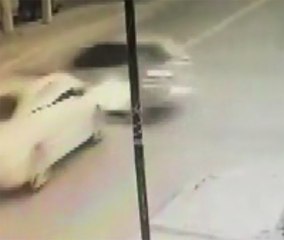 Menderes Türel'in Eşi Trafik Kazası Geçirdi