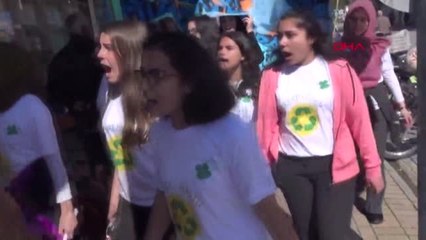 Antalya Öğrencilerden Geri Dönüşüm Etkinliği