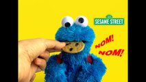 Cookie Monster Count n Crunch Sesame Street Playskool Unboxing Review Demo