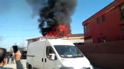 İstanbul Ataşehir'de Çatı Yangını