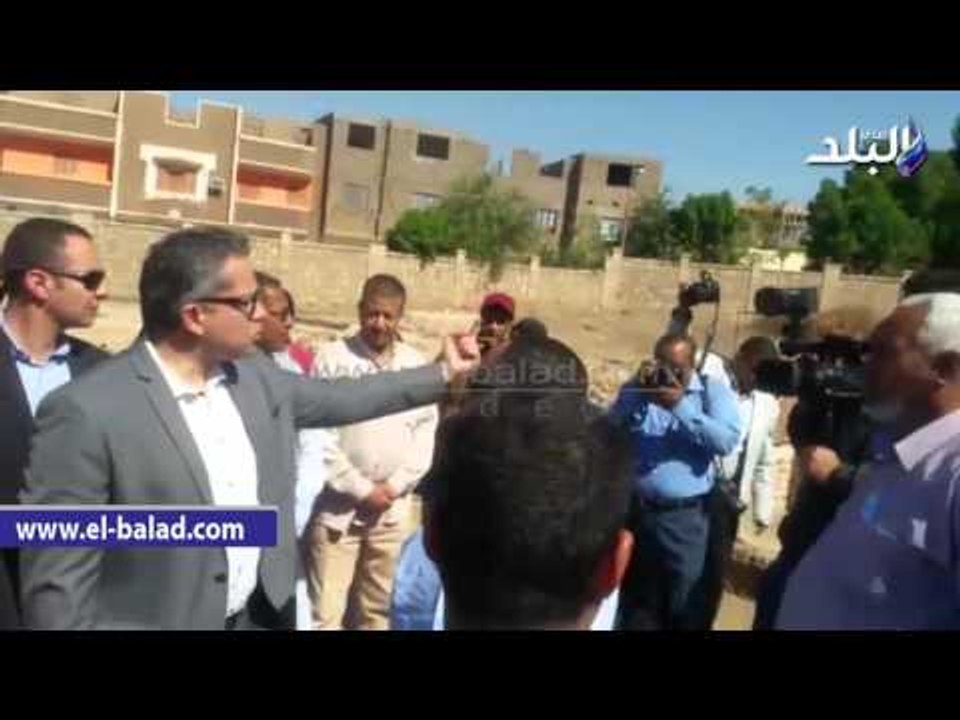 صدى البلد | وزير الآثار يأمر بوضع لوحات إرشادية بمعابد الاقصر