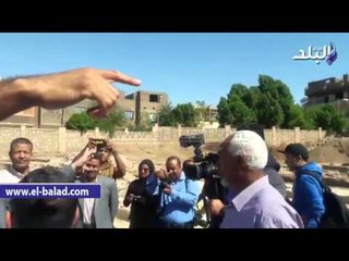 صدى البلد |  وزير الآثار يفاجأ بأكوام القمامة داخل معبد الكرنك