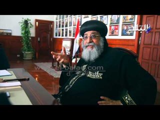 شاهد ماذا قال البابا عن رسامة المرأة "قسا "