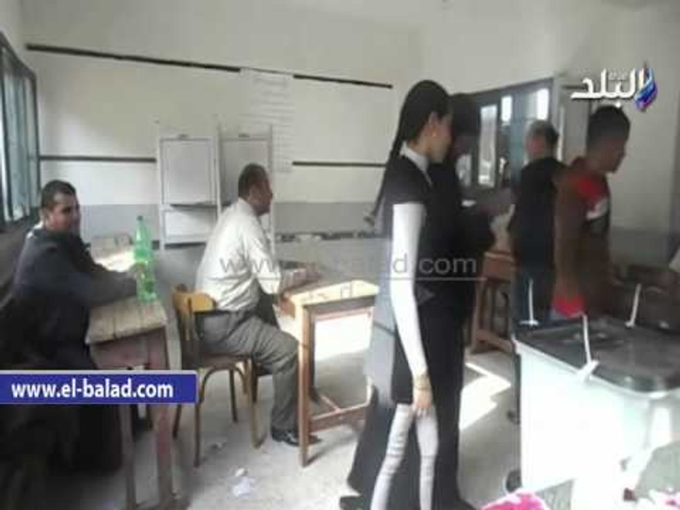 صدى البلد | تزايد أعداد الناخبين فى دائرة "عكاشة" بلجنة كفر الابحر بالدقهلية