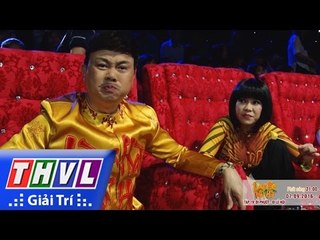 THVL | Làng hài mở hội: Chí Tài - Việt Hương tranh thủ ăn xoài lắc giờ giải lao